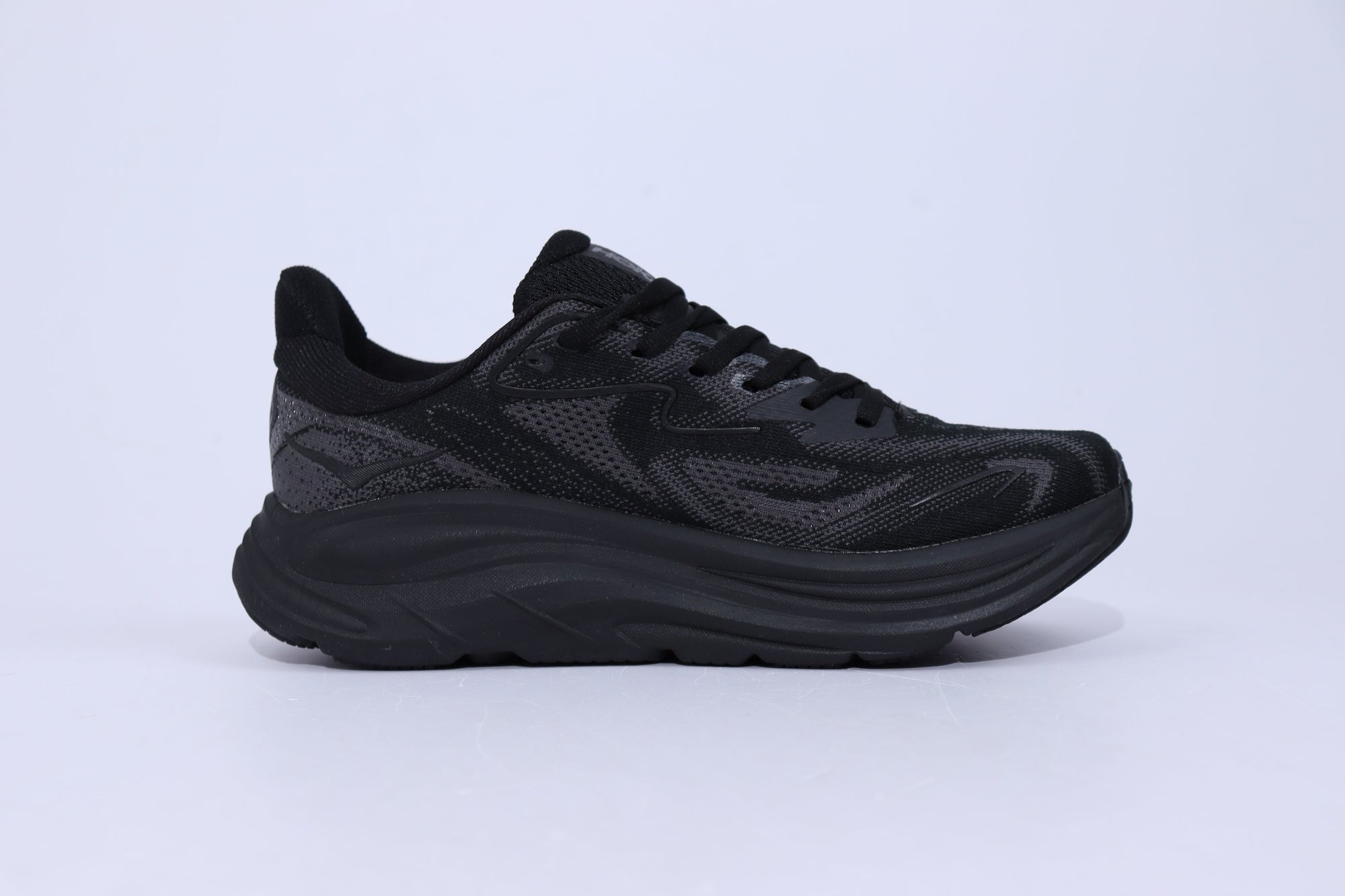 Clifton 10 - HK Unisex Sneakers - All Black