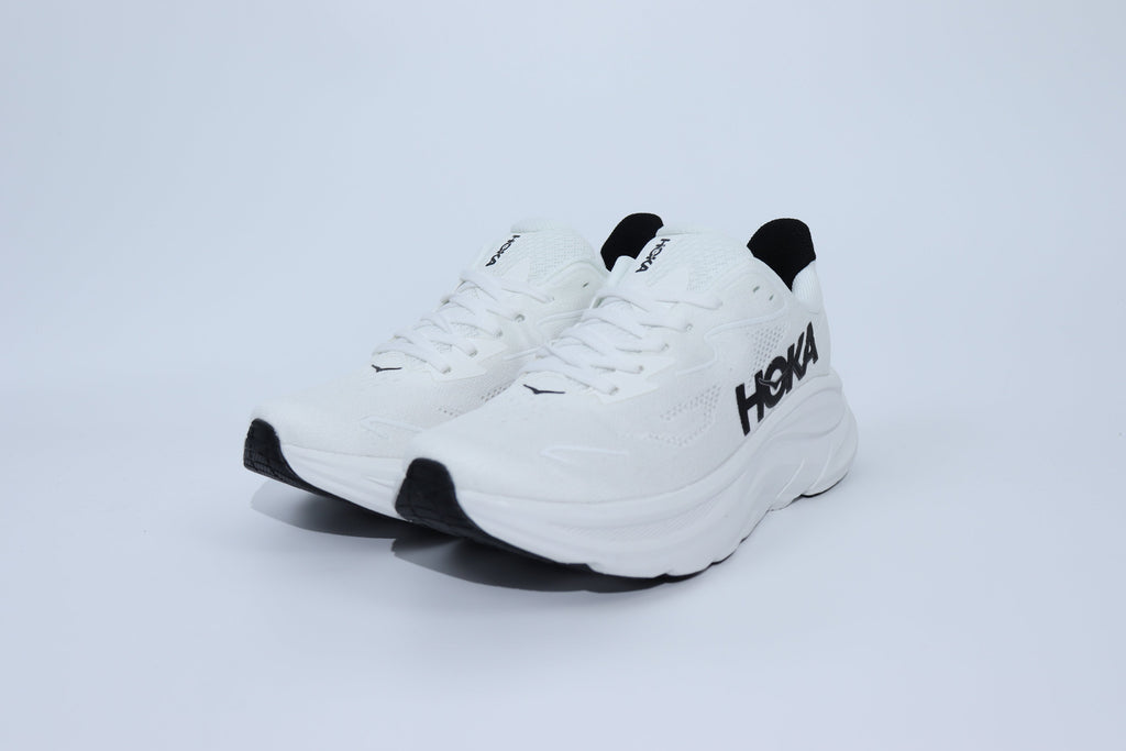 Clifton 10 - HK Unisex Sneakers - White Black