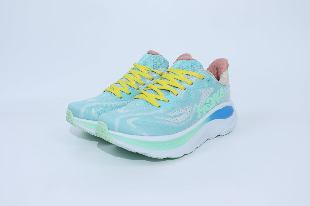 Clifton 10 - HK Unisex Sneakers - Light Blue