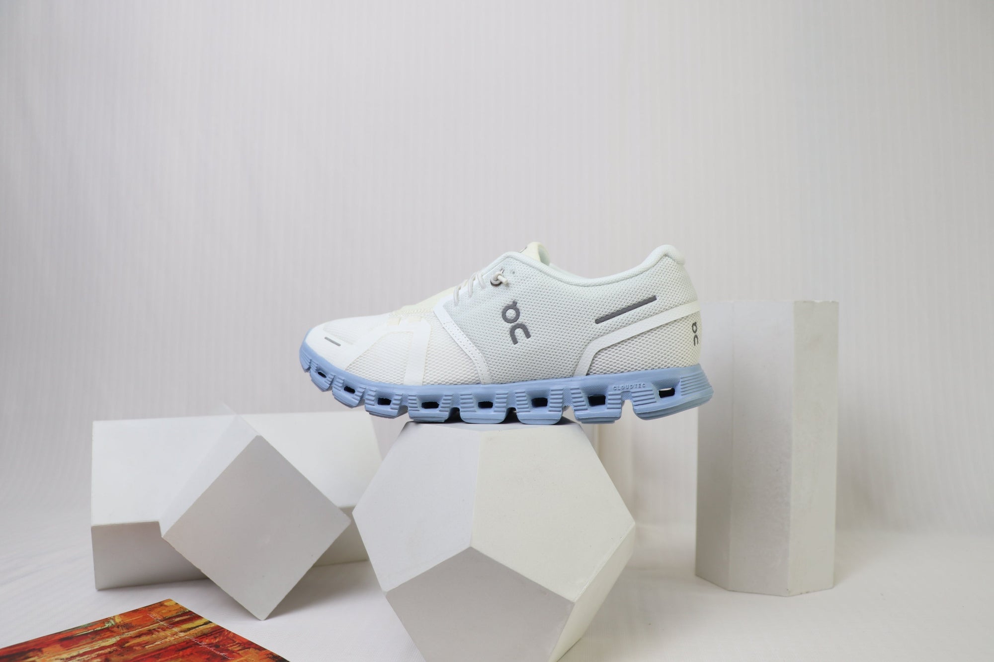 OC 5 - Lightweight Comfort - Blue Ice