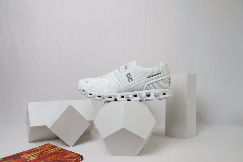 OC 5 - Lightweight Comfort - White