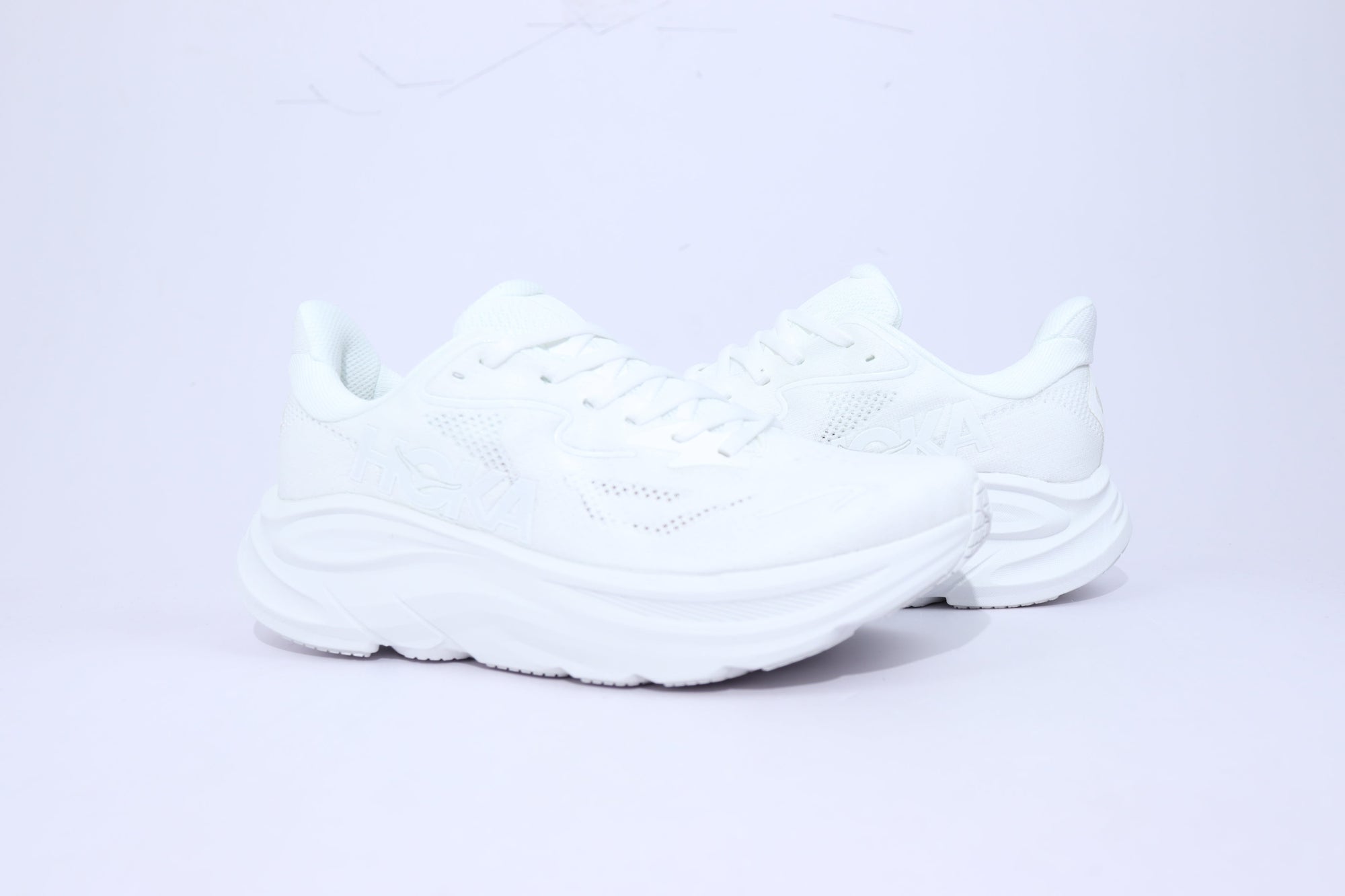 Clifton 10 - HK Unisex Sneakers - White