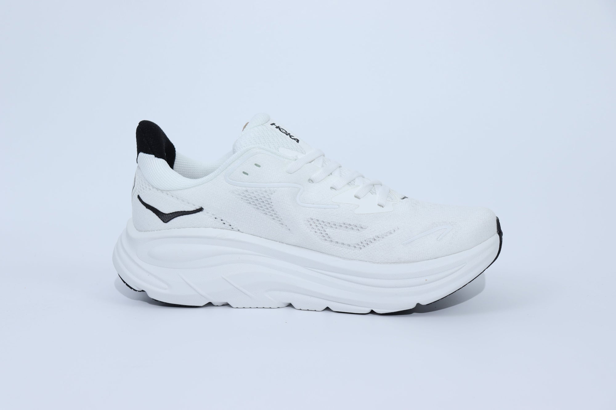 Clifton 10 - HK Unisex Sneakers - White Black