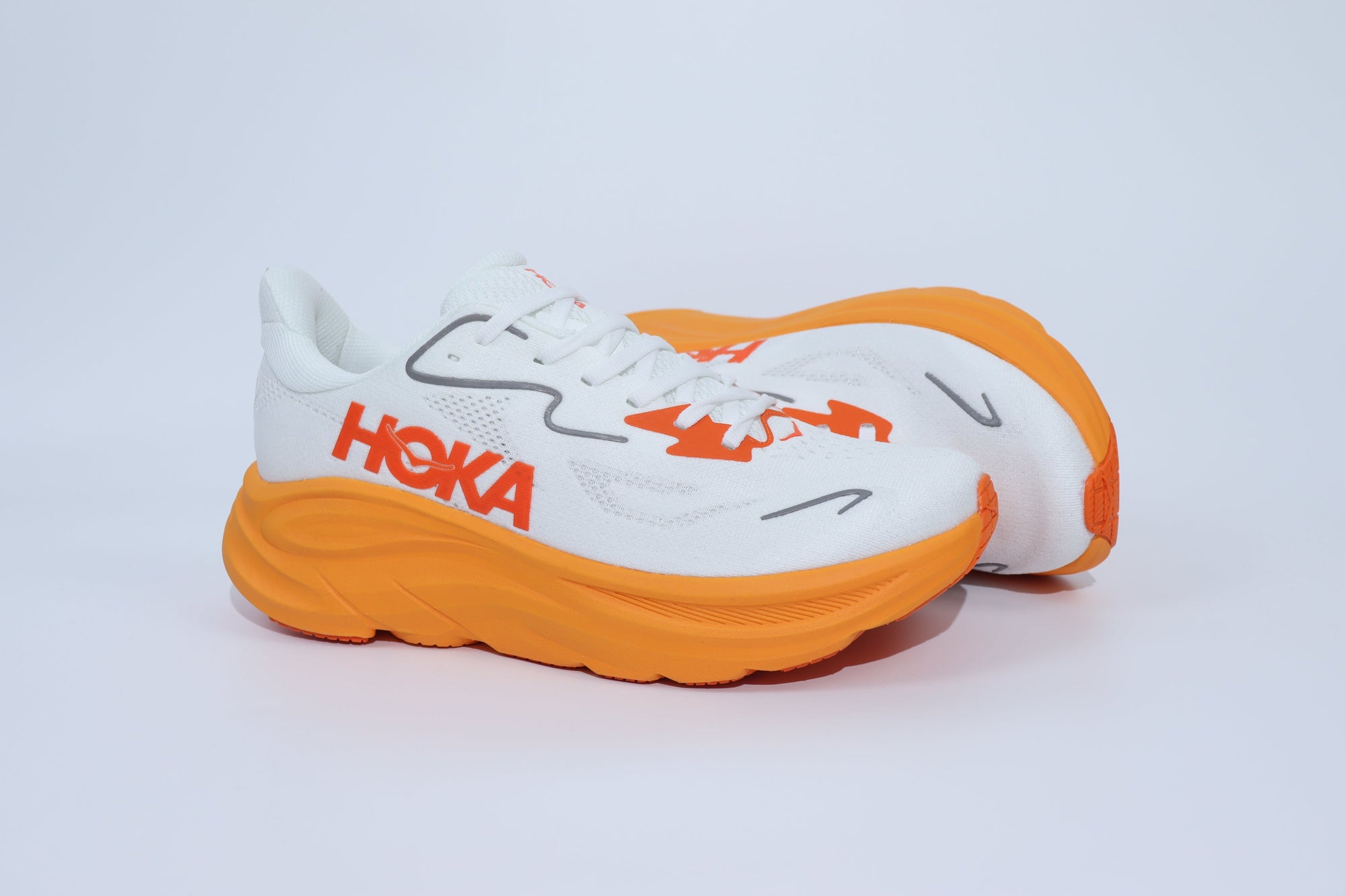 Clifton 10 - HK Unisex Sneakers - Orange